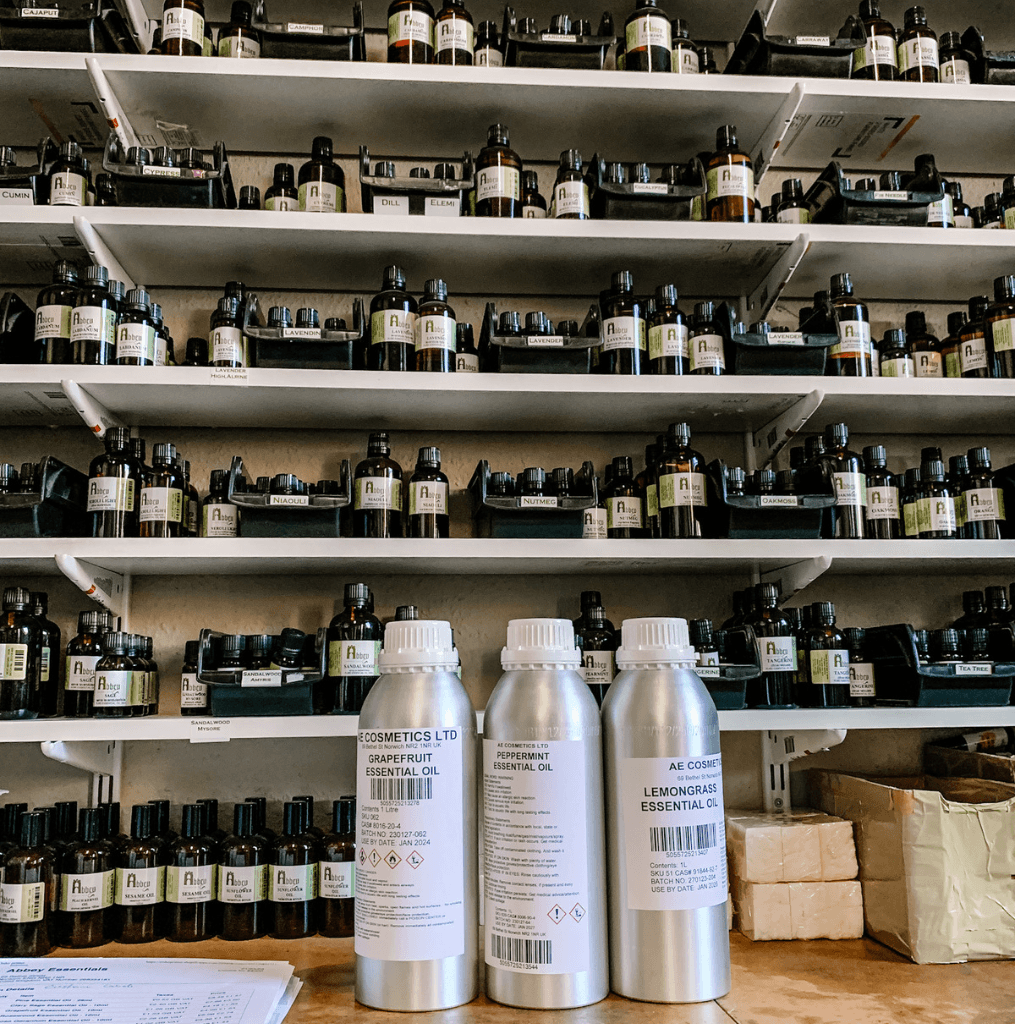 Der ultimative Leitfaden für den Großhandelseinkauf von ätherischen Ölen für Ihr Kleinunternehmen – Abbey Essentials